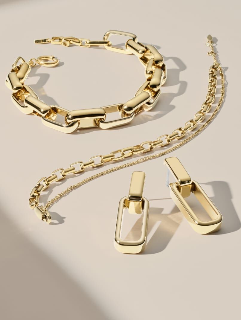 Women's Jewelry.