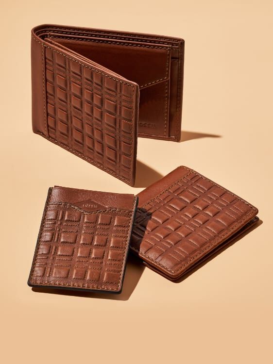 Men's wallets.