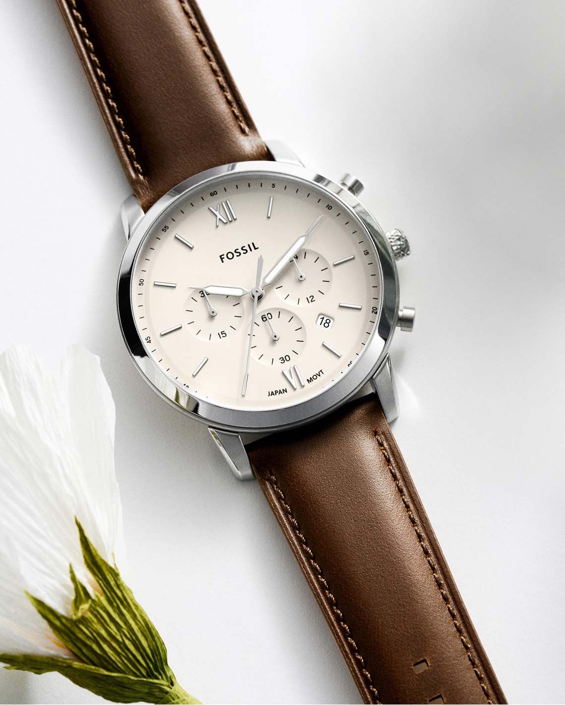 Image of a Fossil watch as the ideal anniversary gift