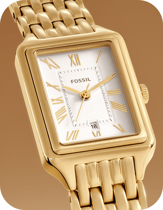 Immagine di un orologio Raquel color oro, con numeri romani e movimento a tre sfere con datario.