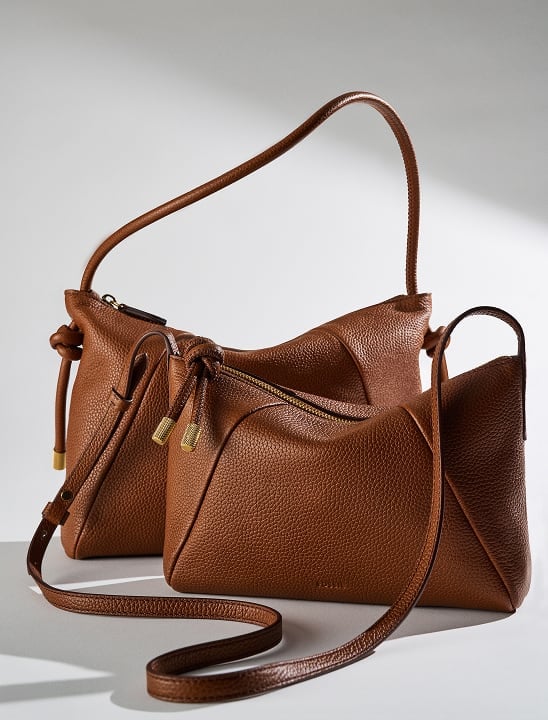 ブラウンレザーのFossil Willa クロスボディ＆ショルダーバッグ