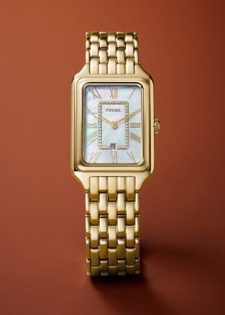 Reloj Raquel en tono dorado.