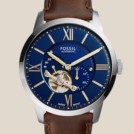 Brown leather Townsman automatic with amber crystal.