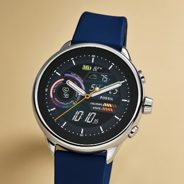 Une montre connectée Gen 6 avec bracelet bleu en silicone.