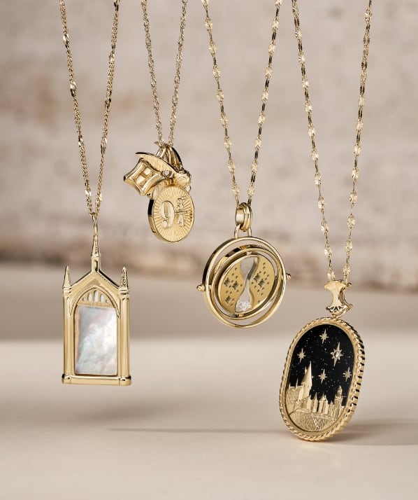 Limited Edition Harry Potter Gryffindor Gold Tone Stainless Steel Chain Necklace JF04299710 Fossil