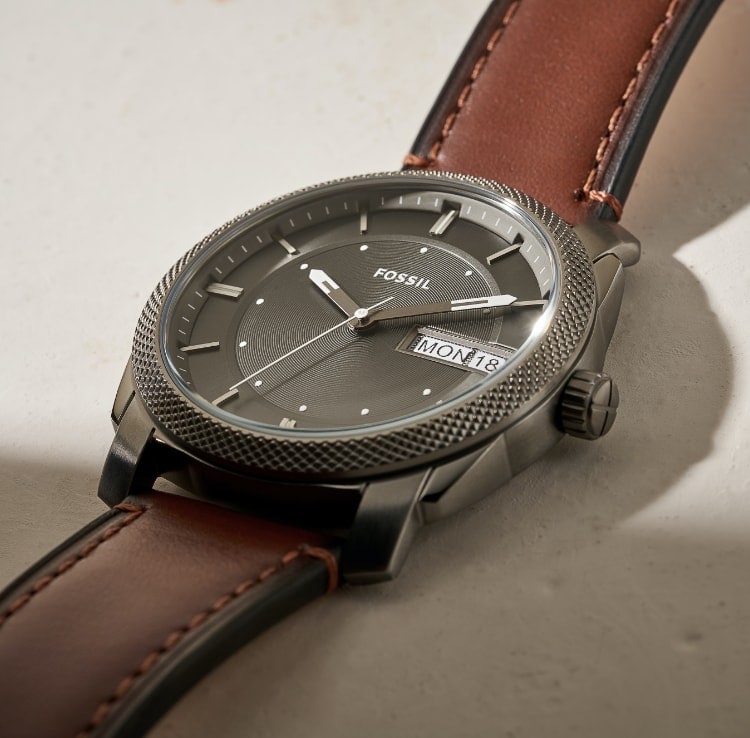 A stainless-steel Machine watch with gray dial