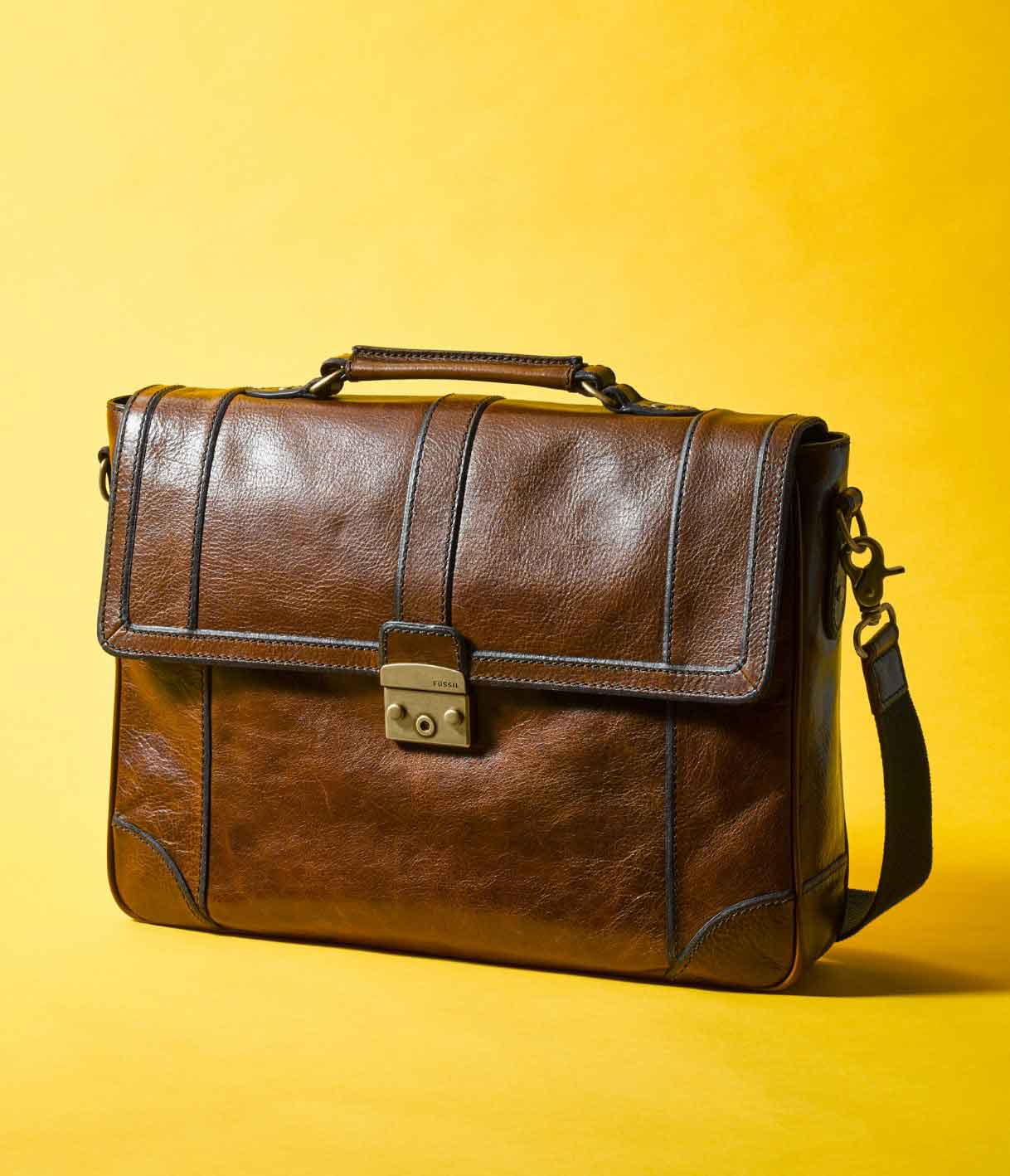 Lineage messenger in leather.