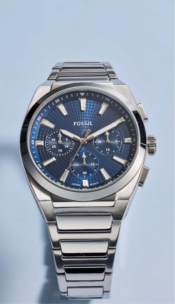 Silver-tone Everett watch with blue dial.