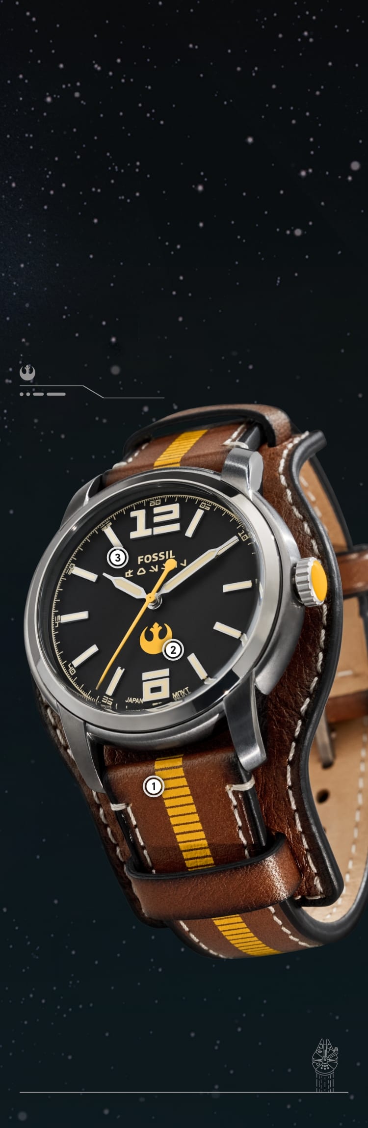 Un gros plan d’une montre argentée avec un bracelet en cuir marron, aux détails jaune doré.