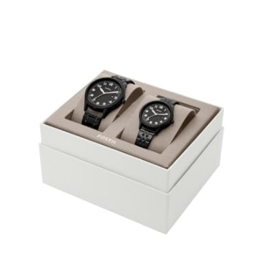 A watch box gift set.