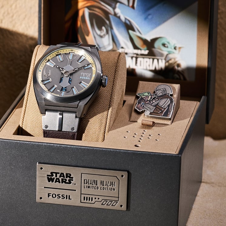 Limited Edition Star Wars™ Mandalorian™ Everett Watch Set