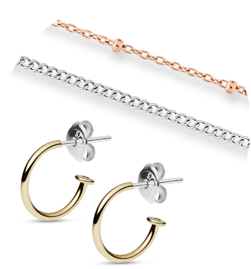 Pendientes de aro y dos cadenas para collar.