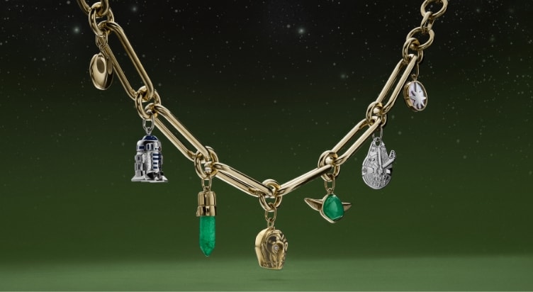 Watches inspired by Luke Skywalker, Leia Organa, Han Solo, Chewbacca, C-3PO and R2-D2 arranged in a line.