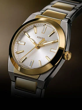 Cropped shot of the new 27MM Everett watch by Fossil.