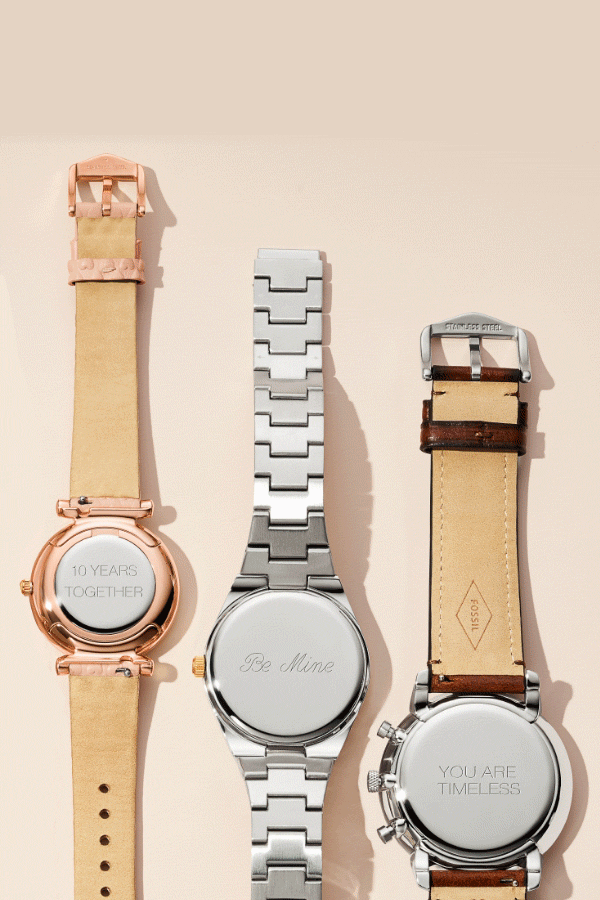 Il fondello di tre orologi da incidere.