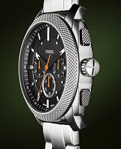 Detailed view of the knurled topring.